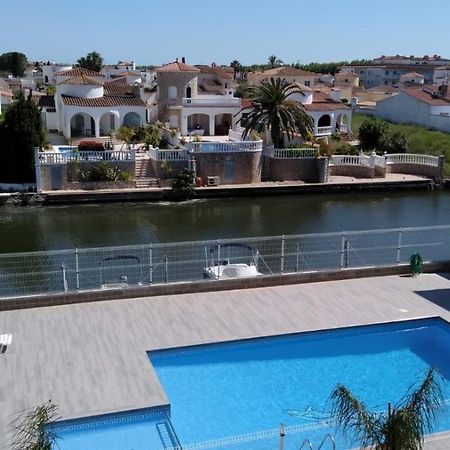 Apartament Amb Piscina Empuriabrava Εξωτερικό φωτογραφία