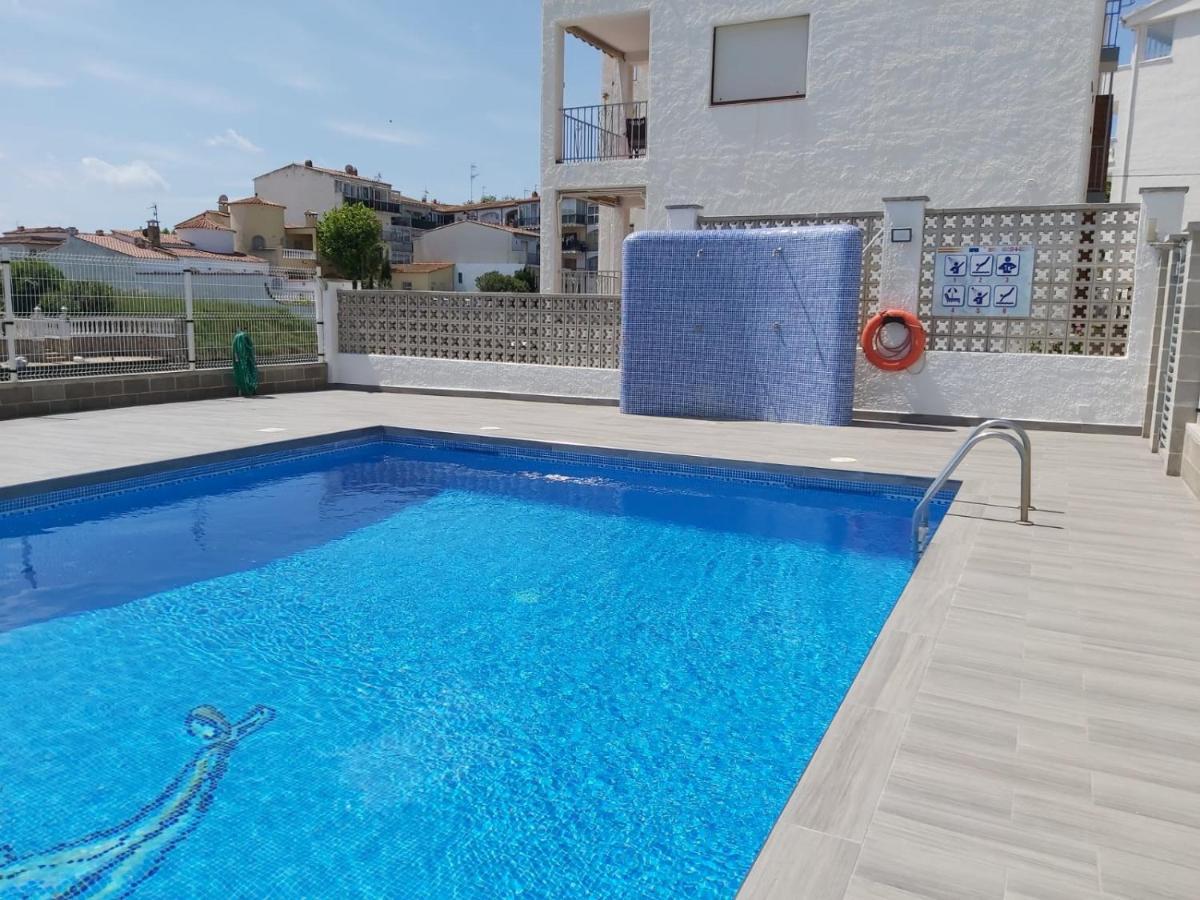 Apartament Amb Piscina Empuriabrava Εξωτερικό φωτογραφία